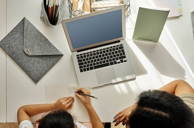 How an Online Assignment Helper Can Transform Your Study Routine